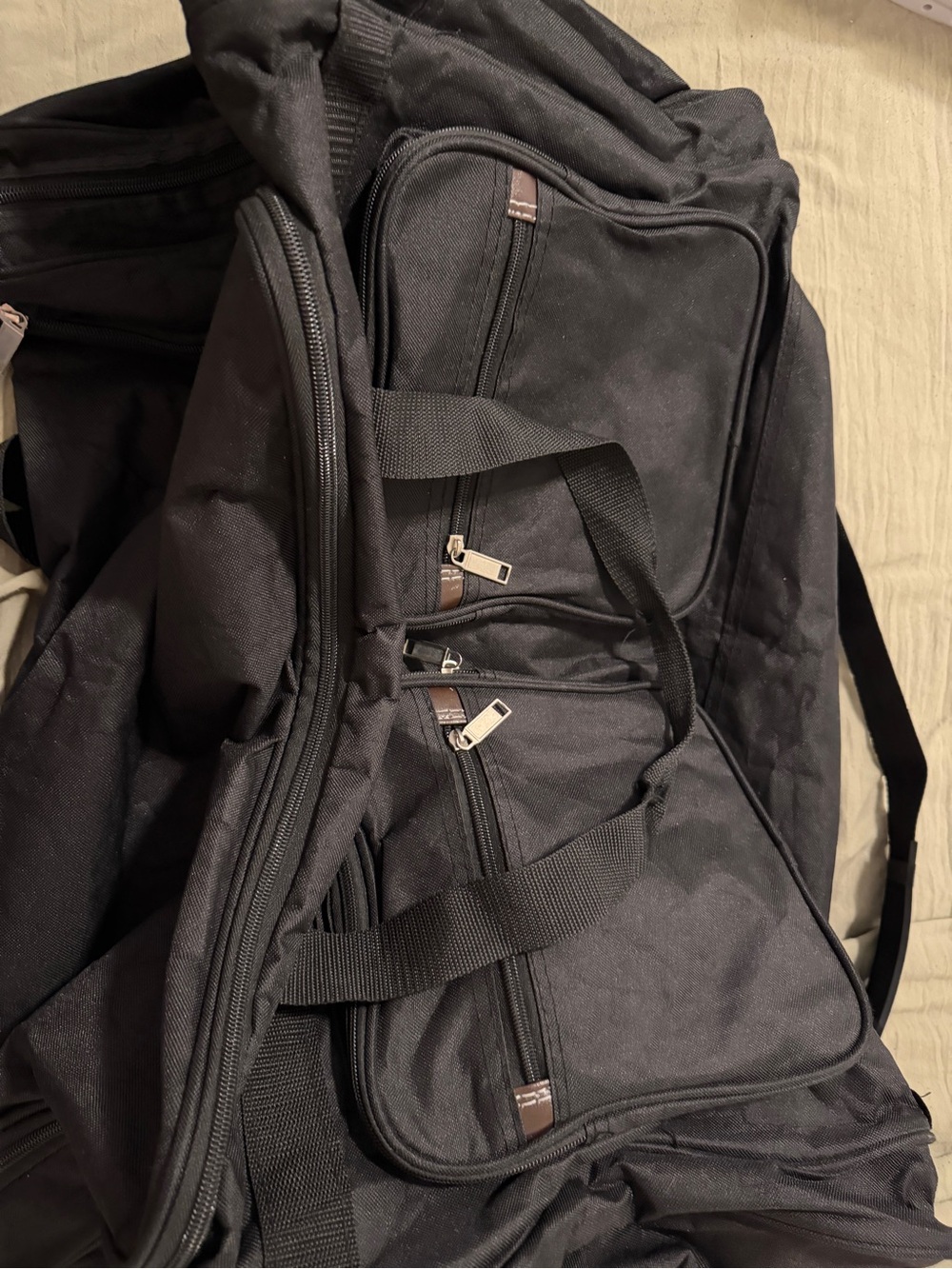 Amazon Black Men's Duffel Bag with Multiple Zip Pockets